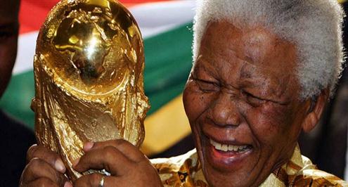 البرازيل تلاقي جنوب أفريقيا وديا قبل المونديال لتكريم مانديلا